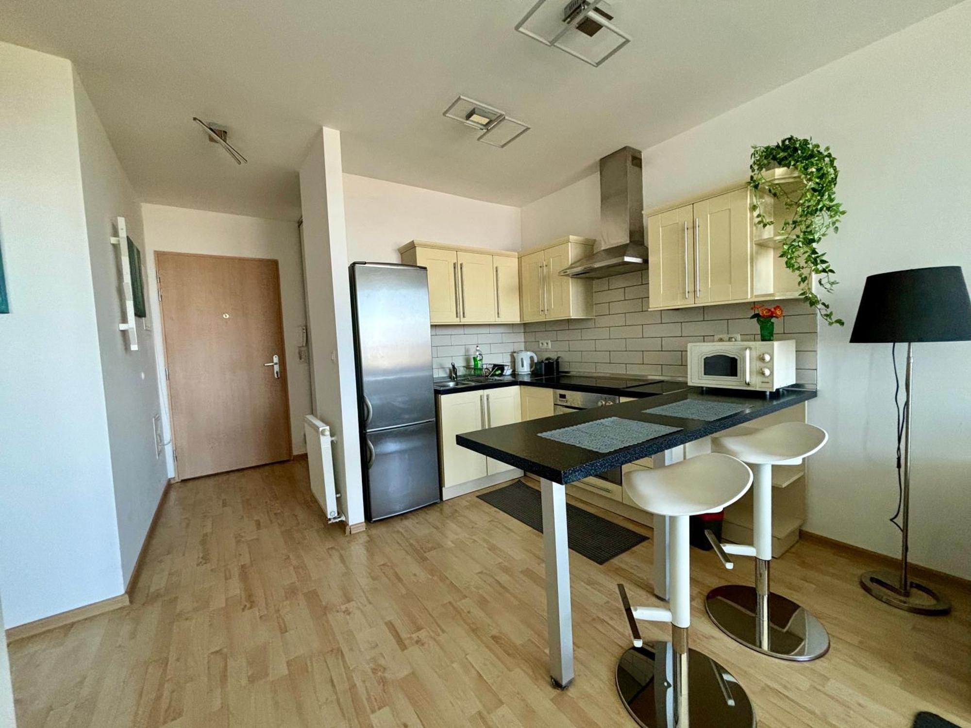 דירות ברטיסלאבה Three Towers With Beautiful View And Parking! מראה חיצוני תמונה